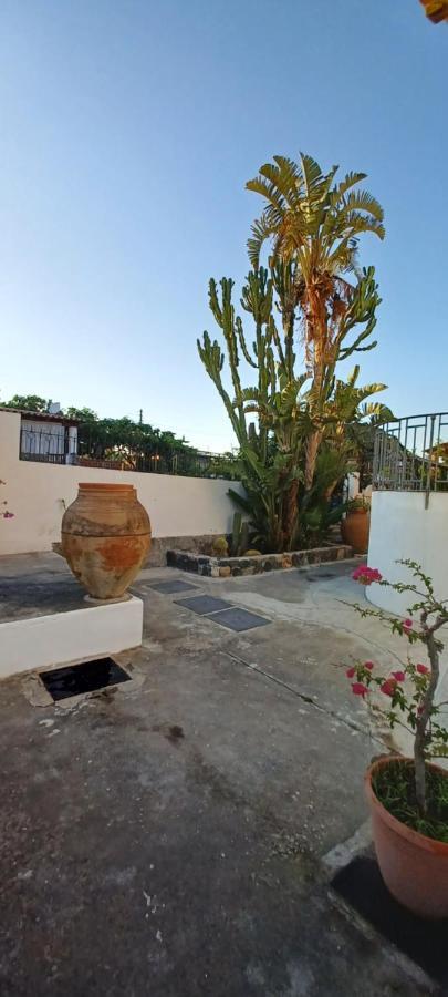 La Casa Al Mare Vulcano Esterno foto