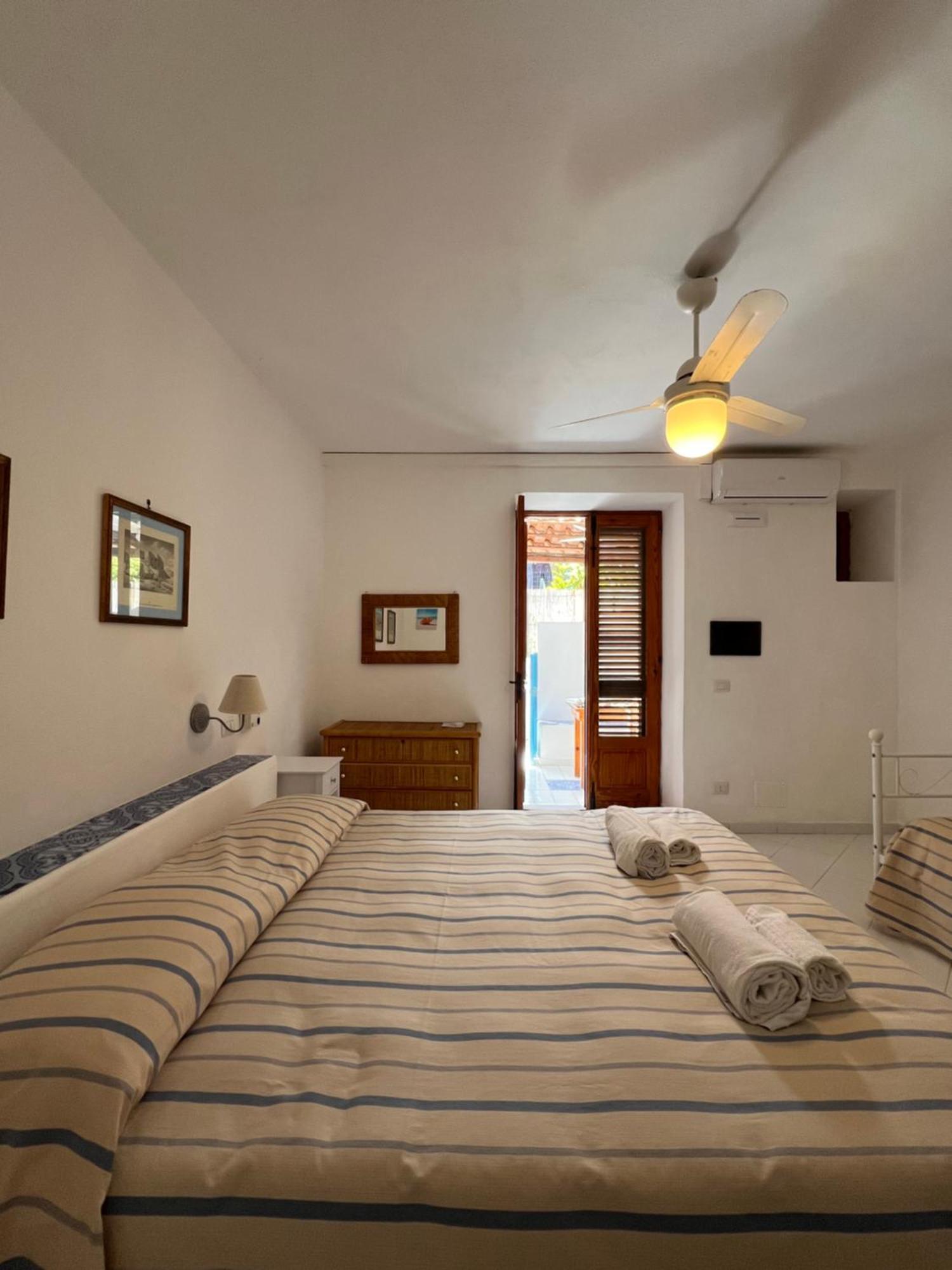 La Casa Al Mare Vulcano Esterno foto