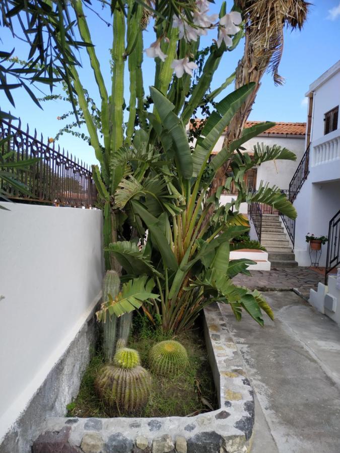 La Casa Al Mare Vulcano Esterno foto